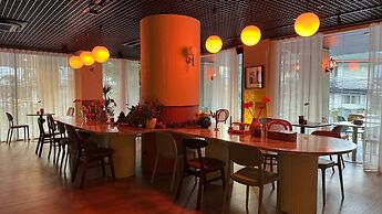 Gardina Asoke Hotel & Residence