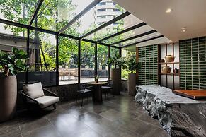 Gardina Asoke Hotel & Residence