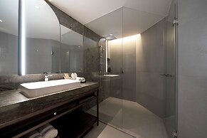 Gardina Asoke Hotel & Residence