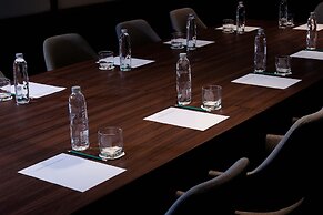 Gardina Asoke Hotel & Residence