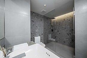 Gardina Asoke Hotel & Residence