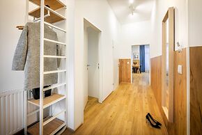 Jimmy's Apartments Dandelion