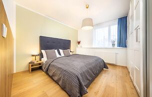 Jimmy's Apartments Dandelion