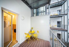 Jimmy's Apartments Dandelion