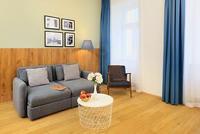 Jimmy's Apartments Dandelion