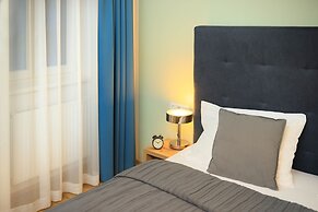 Jimmy's Apartments Dandelion