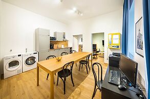 Jimmy's Apartments Dandelion