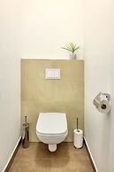 Jimmy's Apartments Dandelion