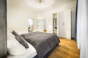 Jimmy's Apartments Dandelion