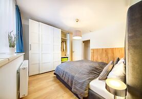 Jimmy's Apartments Dandelion