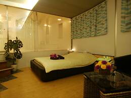 LA.FESTA - Adults Only