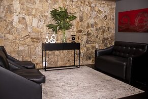 Premier Hotel