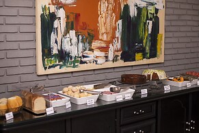 Premier Hotel