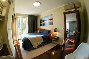 Luxury Apartment Eqanimity