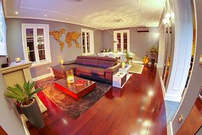 Luxury Apartment Eqanimity