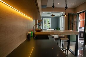 Luxury Apartment Eqanimity