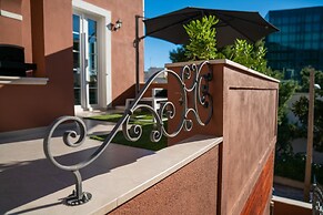 Luxury Apartment Eqanimity