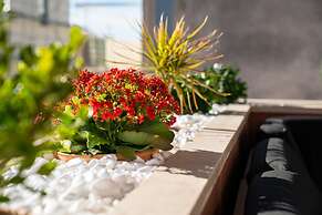 Luxury Apartment Eqanimity