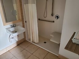 OYO Hotel Vienna I-75