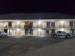 OYO Hotel Vienna I-75