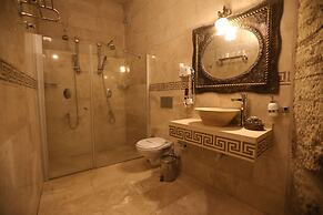 King Apart by Travellers