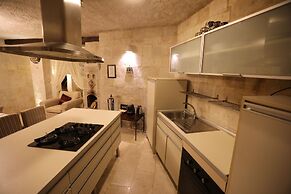 King Apart by Travellers