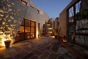 King Apart by Travellers