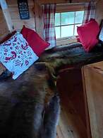 Meagill Farmhouse, hot Tub, bbq hut