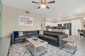 Modern and Spacious 2BD Condo, With Pound View, Close to Disney #3171s