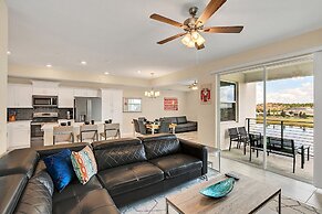 Modern and Spacious 2BD Condo, With Pound View, Close to Disney #3171s
