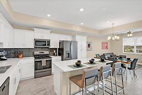 Modern and Spacious 2BD Condo, With Pound View, Close to Disney #3171s