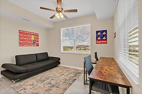 Modern and Spacious 2BD Condo, With Pound View, Close to Disney #3171s