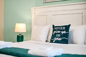 Modern and Spacious 2BD Condo, With Pound View, Close to Disney #3171s