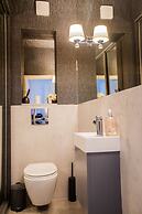 Surbiton Luxury Garden House 19