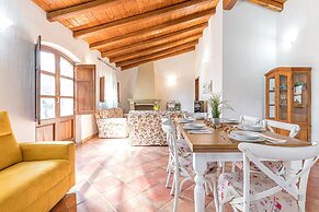 Domos Pintadas Cottage in Porto Rotondo