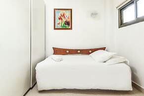 Herzliya Seaside Charming Home by Sea N' Rent