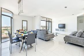 Herzliya Seaside Charming Home by Sea N' Rent