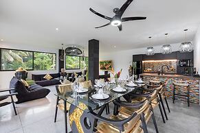 Zebra Villa by Nagisa Bali