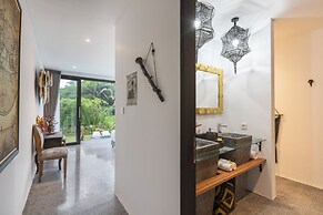 Zebra Villa by Nagisa Bali