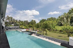 Zebra Villa by Nagisa Bali