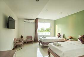At Ruam Chok