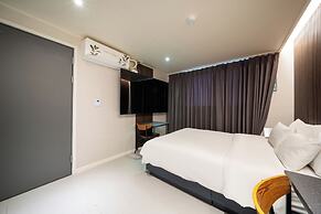M&Lucky Hotel