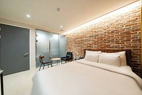 M&Lucky Hotel