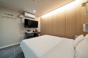 M&Lucky Hotel