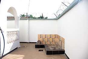 White House Luxury Mansion With a Difference