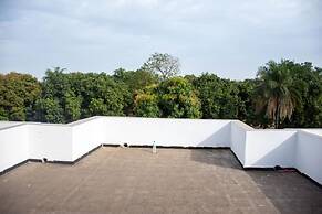 White House Luxury Mansion With a Difference