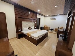 Hotel Mandakini Royale