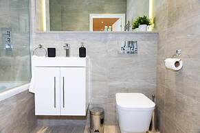 St Albans Train Stati-high Street-business-leisure