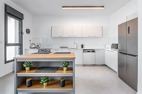 luxury garden apartment heated pool