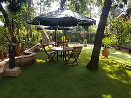 Lovely Garden Guest Home